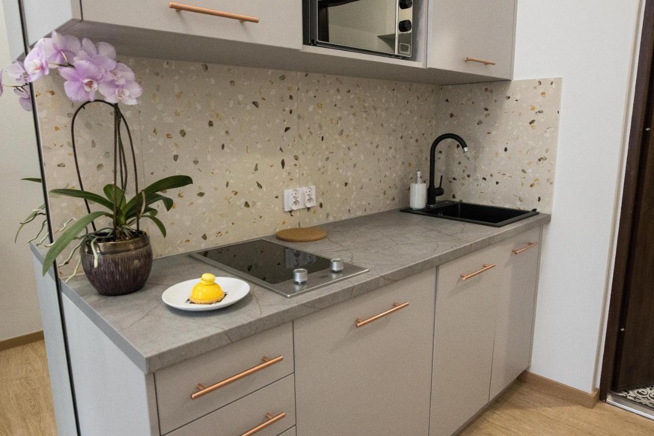 Cracwow K8 Apartments Красков Екстериор снимка
